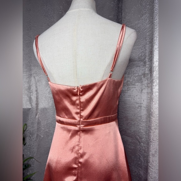 Lulus Dream of Dancing Coral Satin Twist-Front Skater Dress Women’s Sz M - Picture 8 of 14